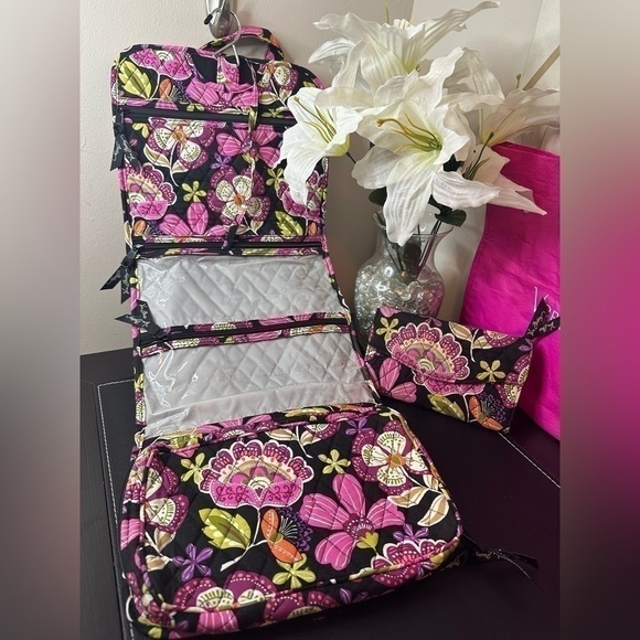 Vera Bradley Pirouette Pink Hanging Travel Organizer and long wallet‍‍‍‍‍﻿﻿﻿﻿﻿﻿﻿ - Picture 12 of 16